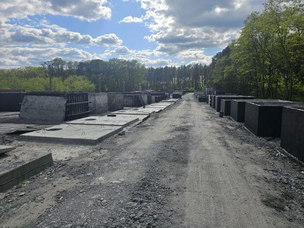 Zbiorniki betonowe różnych pojemności z atestem PZH  w Międzychodzie